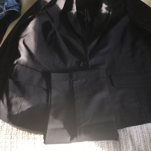 Downsizing - Picture 2 of 2